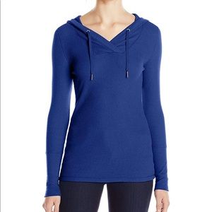 SOLD 💵 Calvin Klein Performance Womens Thermal